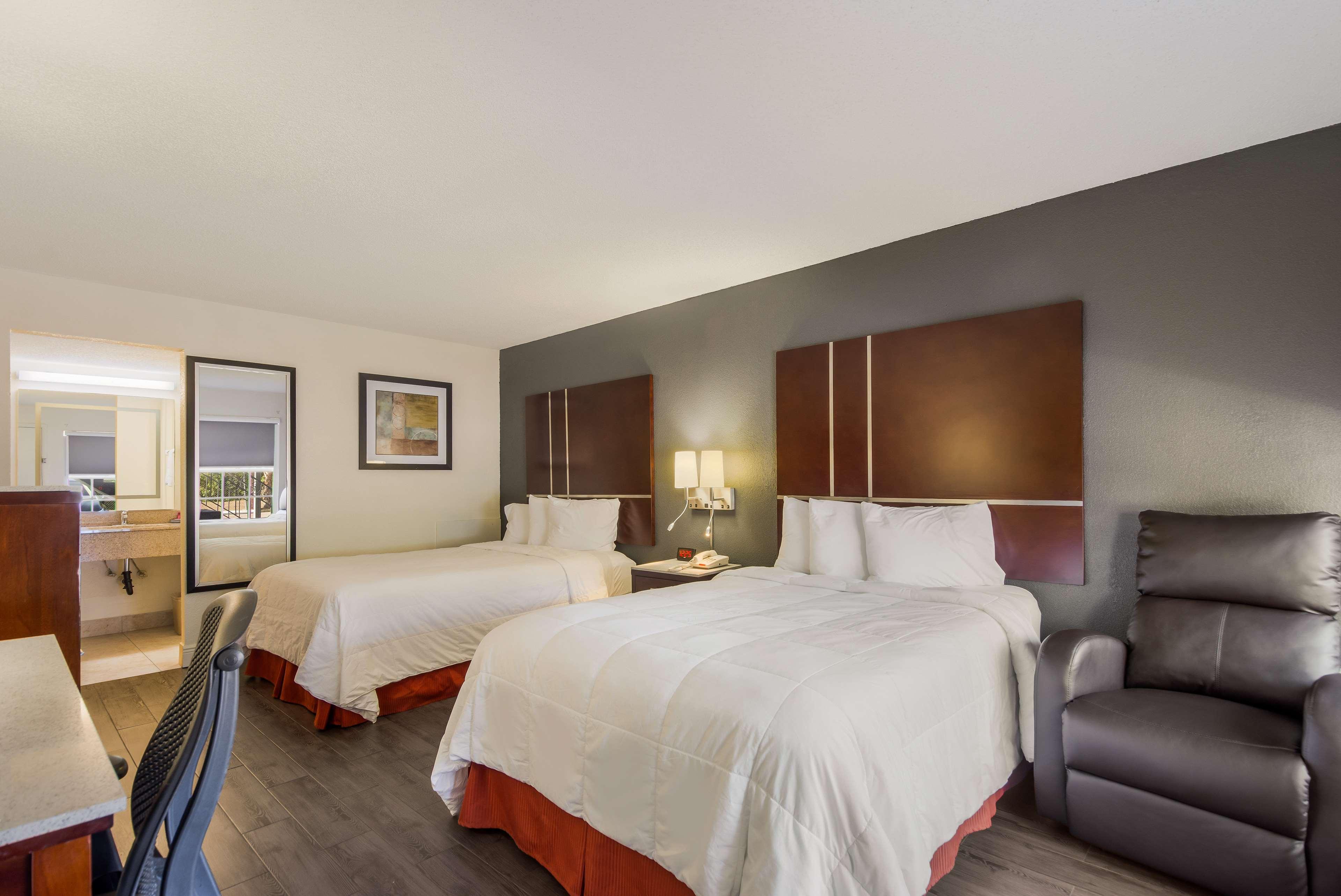 Surestay Hotel By Best Western Sarasota Lido Beach Eksteriør billede