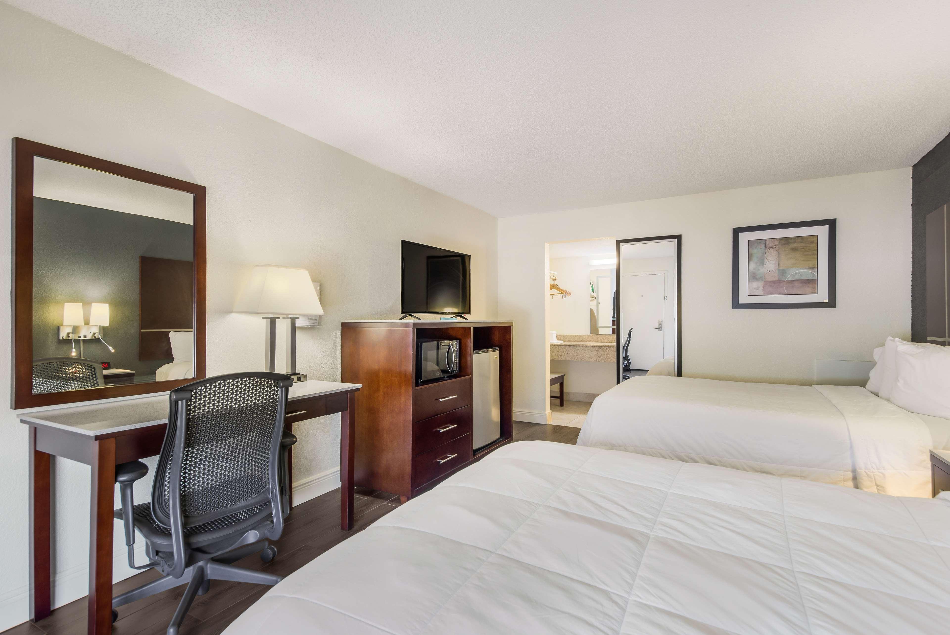 Surestay Hotel By Best Western Sarasota Lido Beach Eksteriør billede